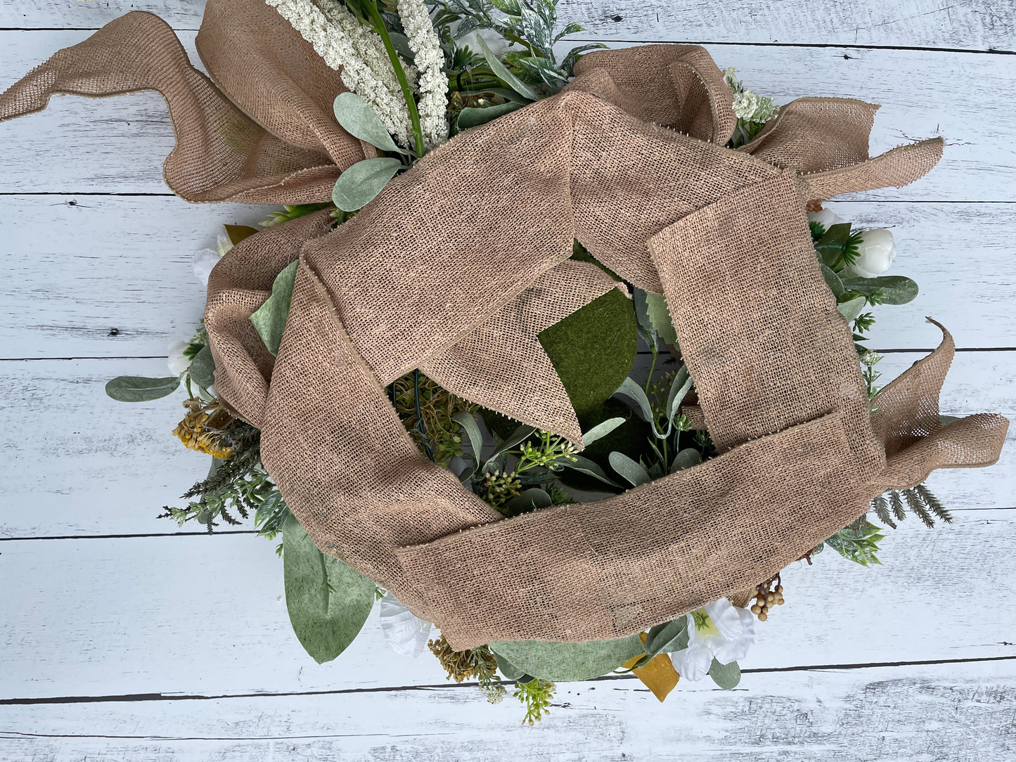 Bunny and white daisy wreath