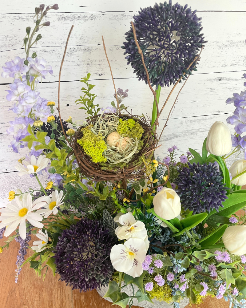 Purple Garden Table Decor