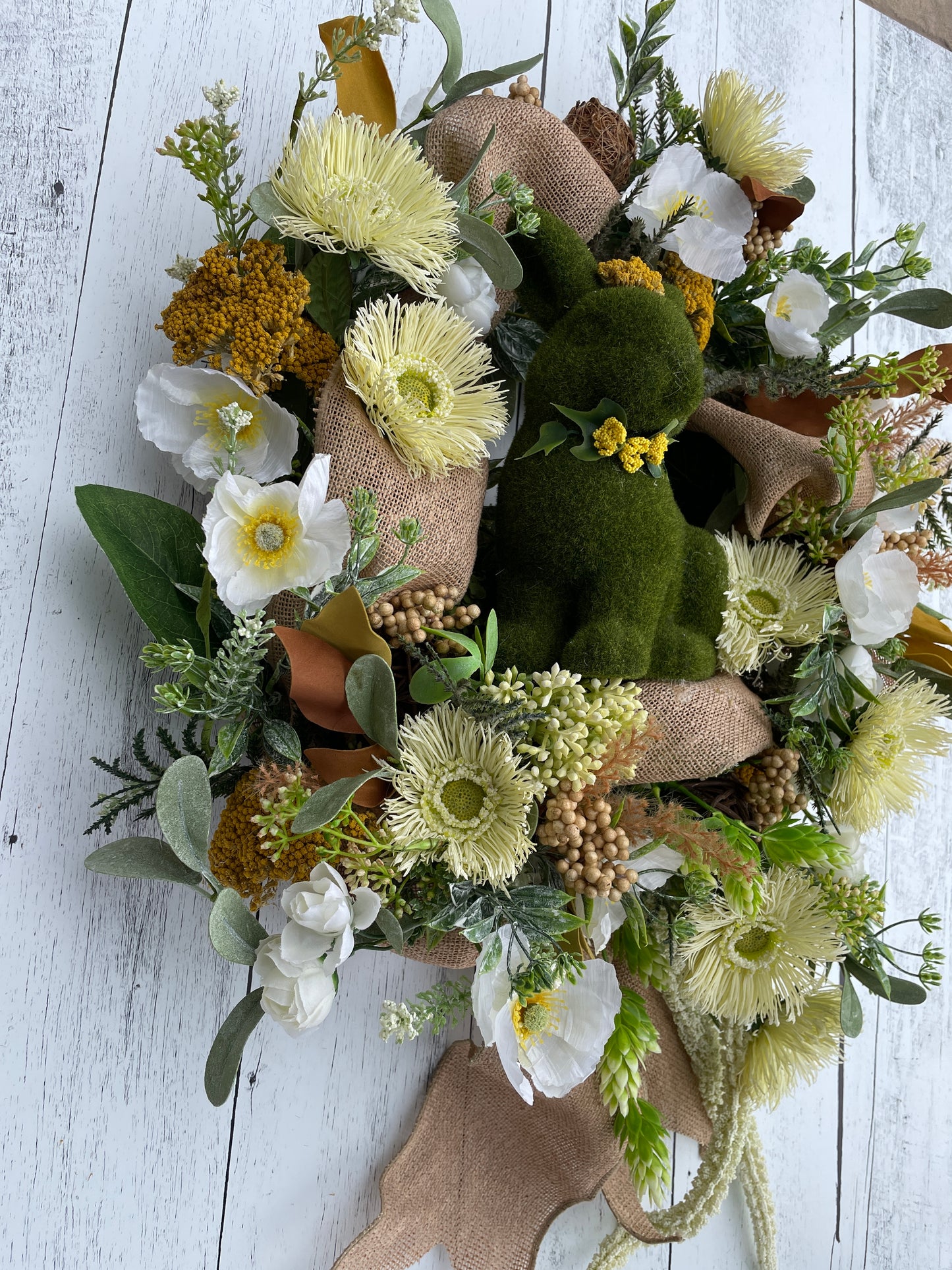 Bunny and white daisy wreath