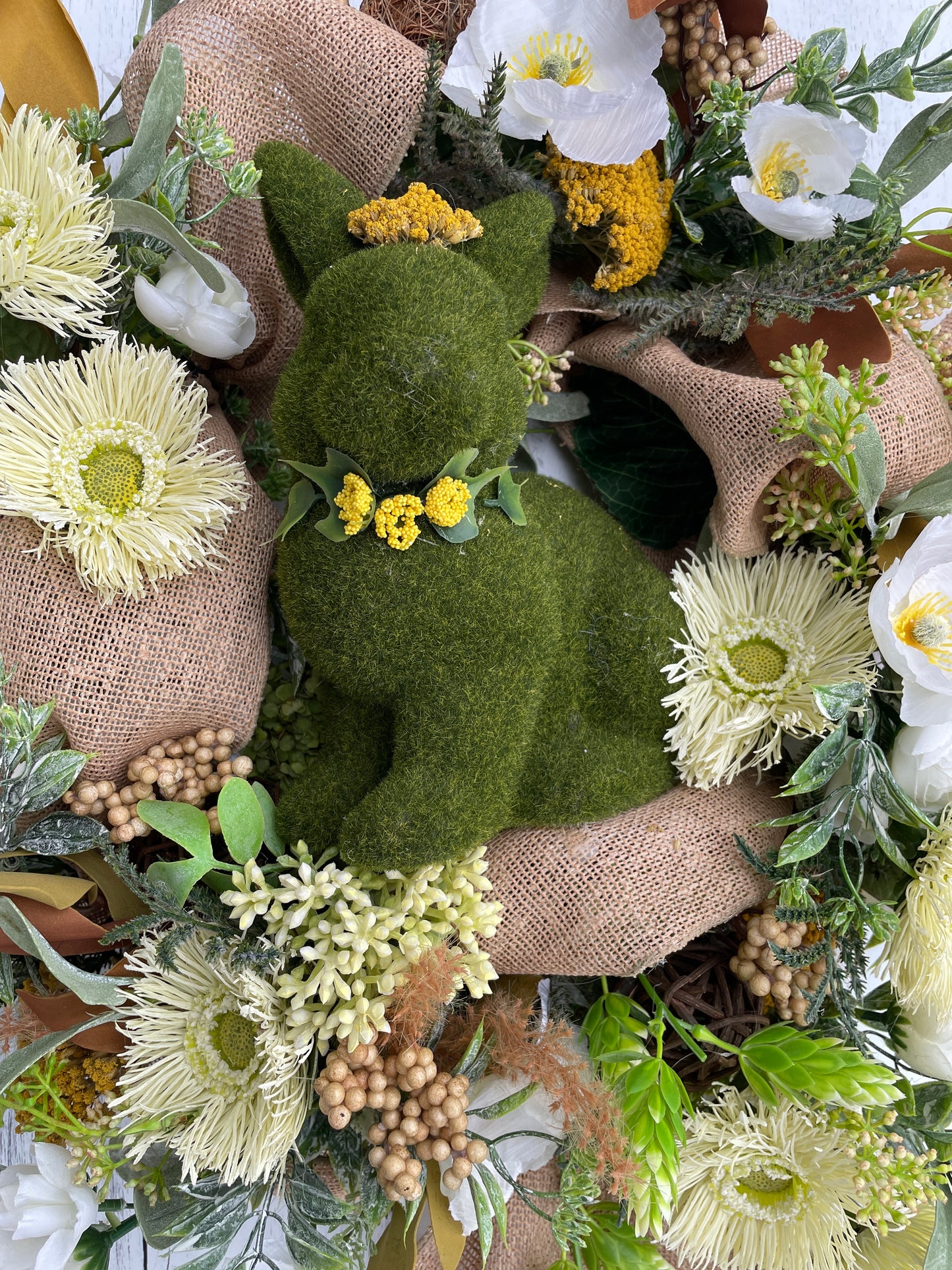 Bunny and white daisy wreath