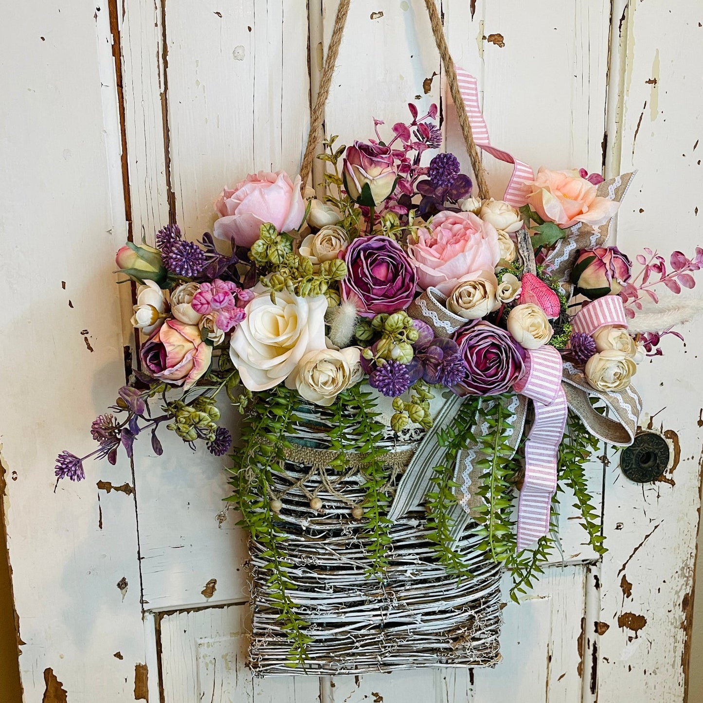 Roses Hanging Flower Basket for wall