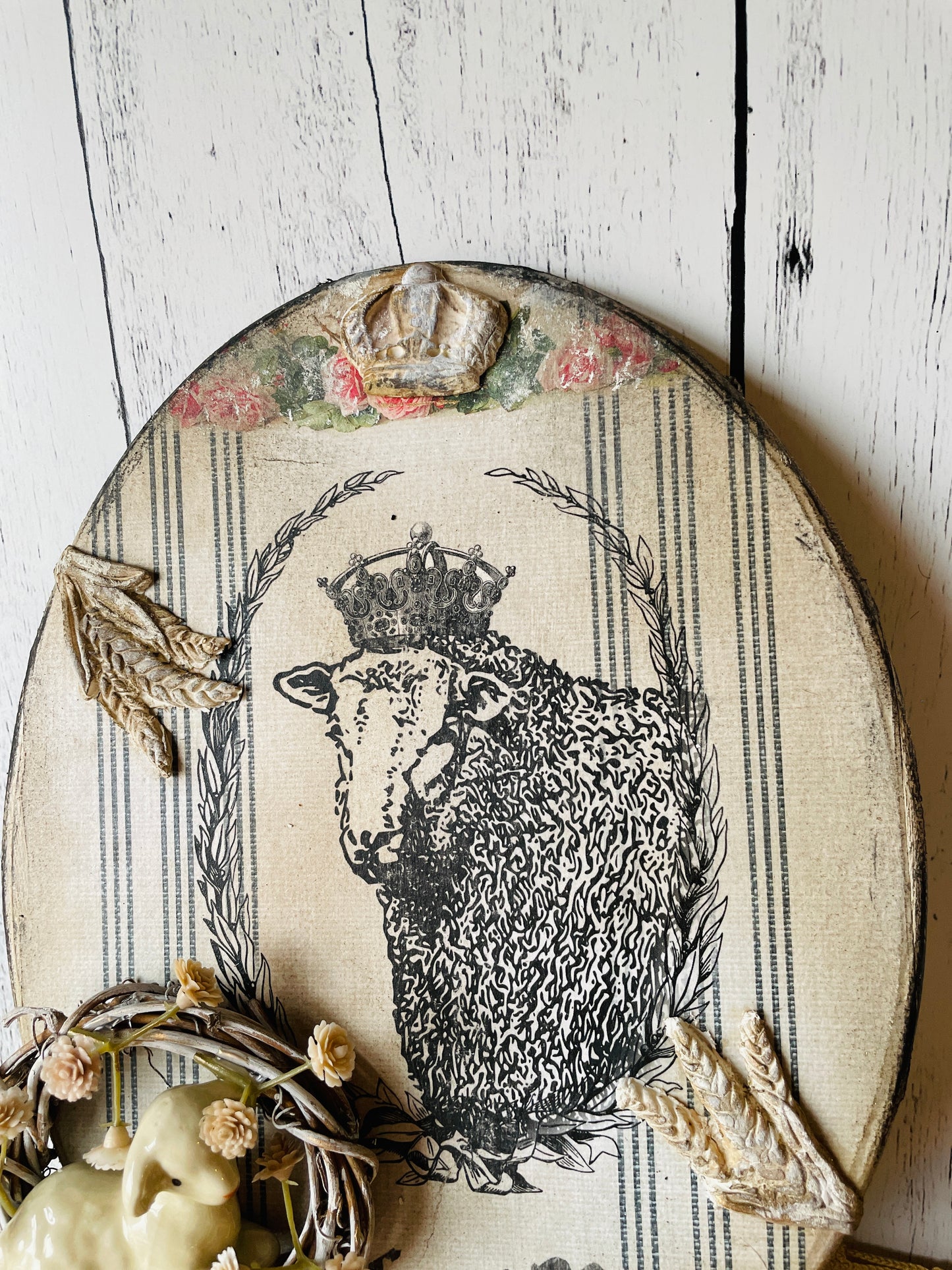 French Farmhouse Sheep picture