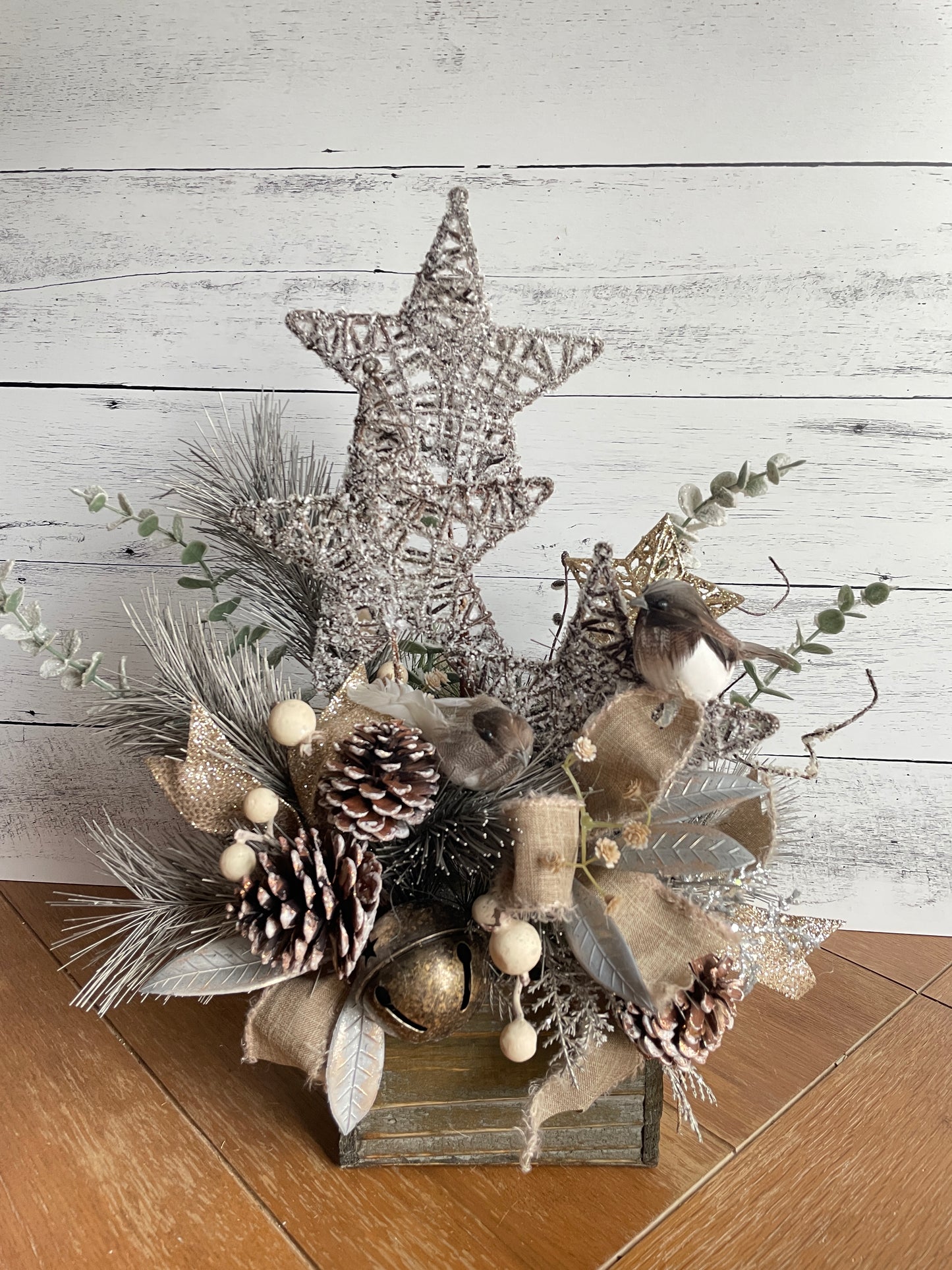 Christmas stars floral centerpiece