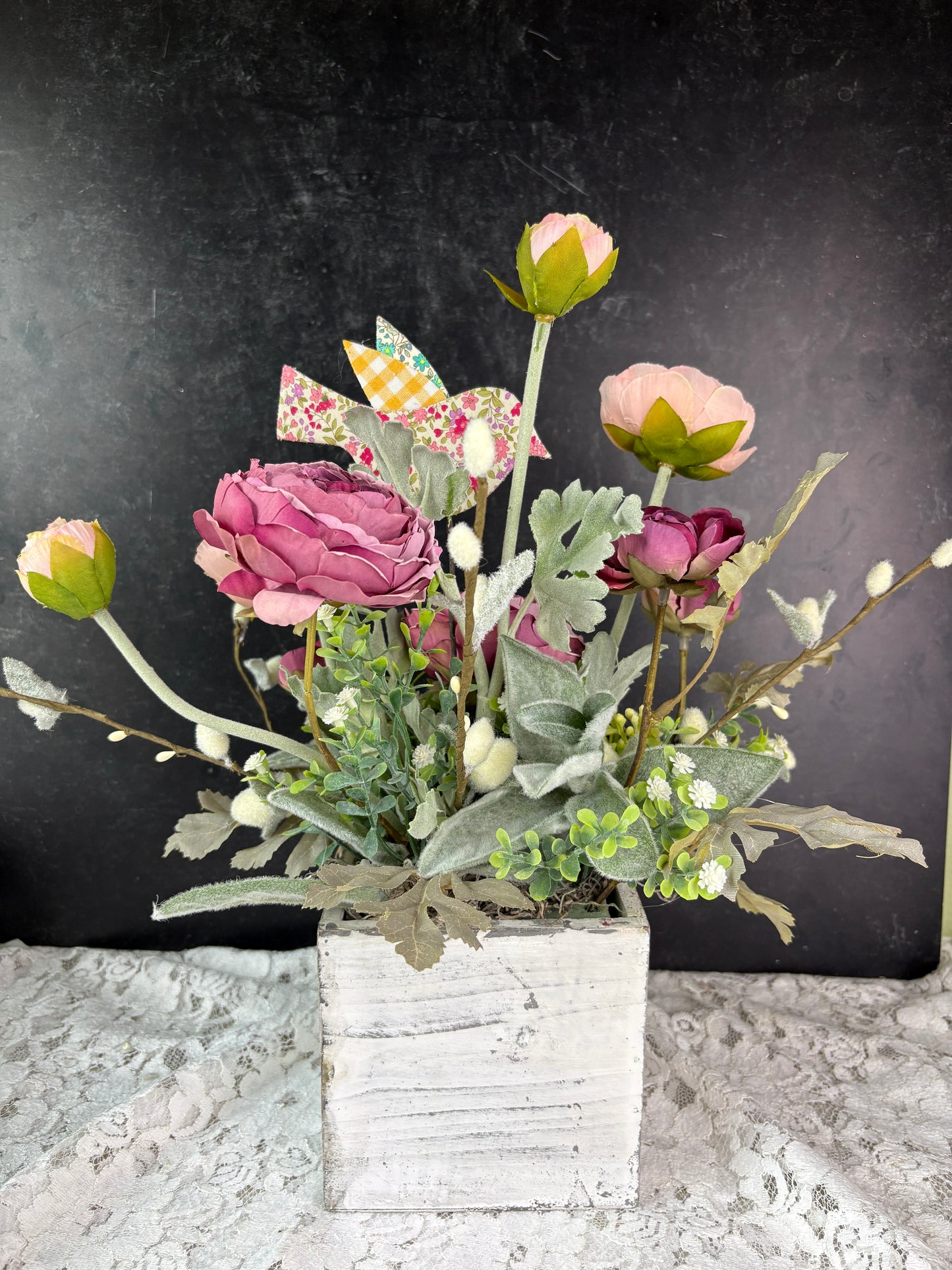 Romantic Garden-Inspired Floral Arrangement in Keepsake Box