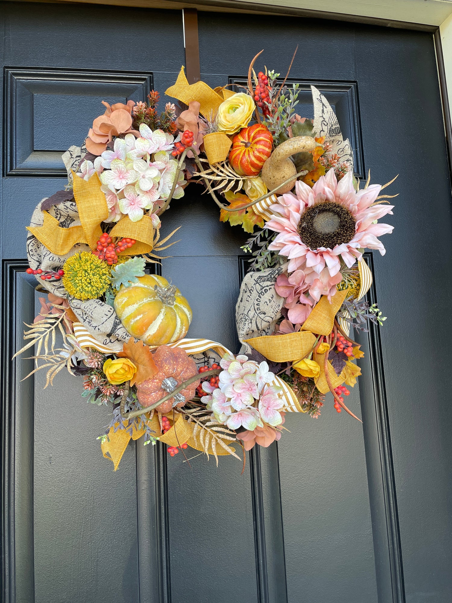 Fall Seasonal Floral & Finds
