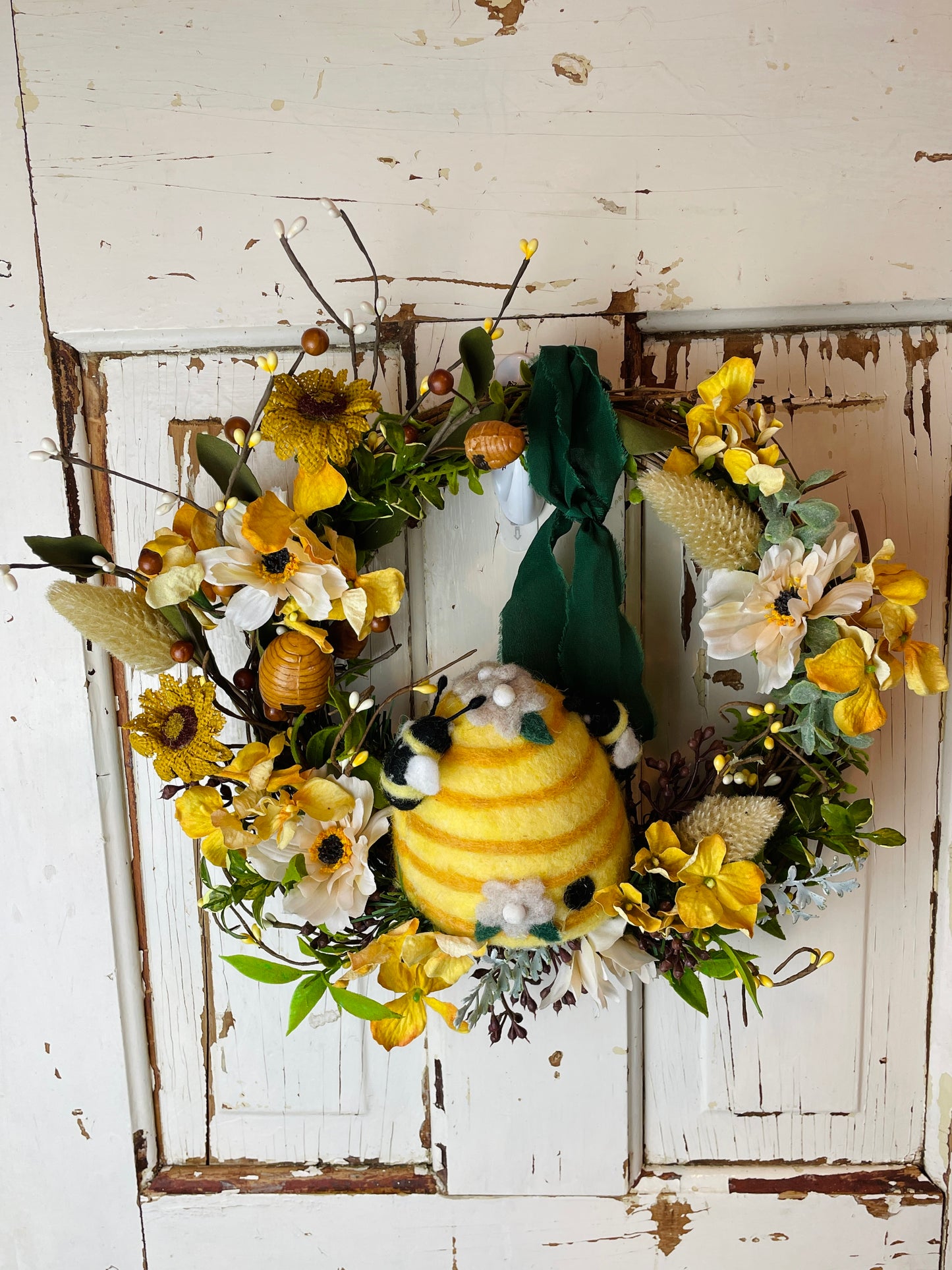 Beehive Cottage Wreath