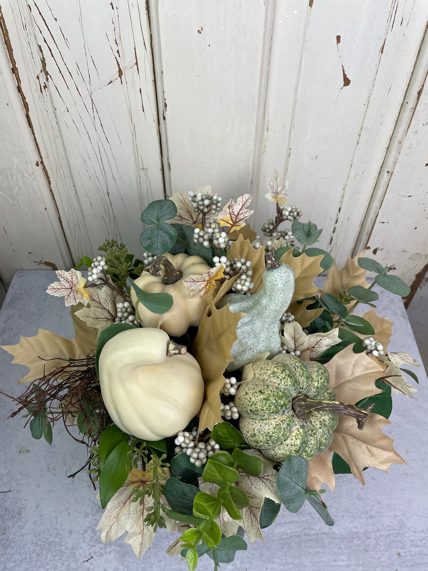 Neutral pumpkin centerpiece