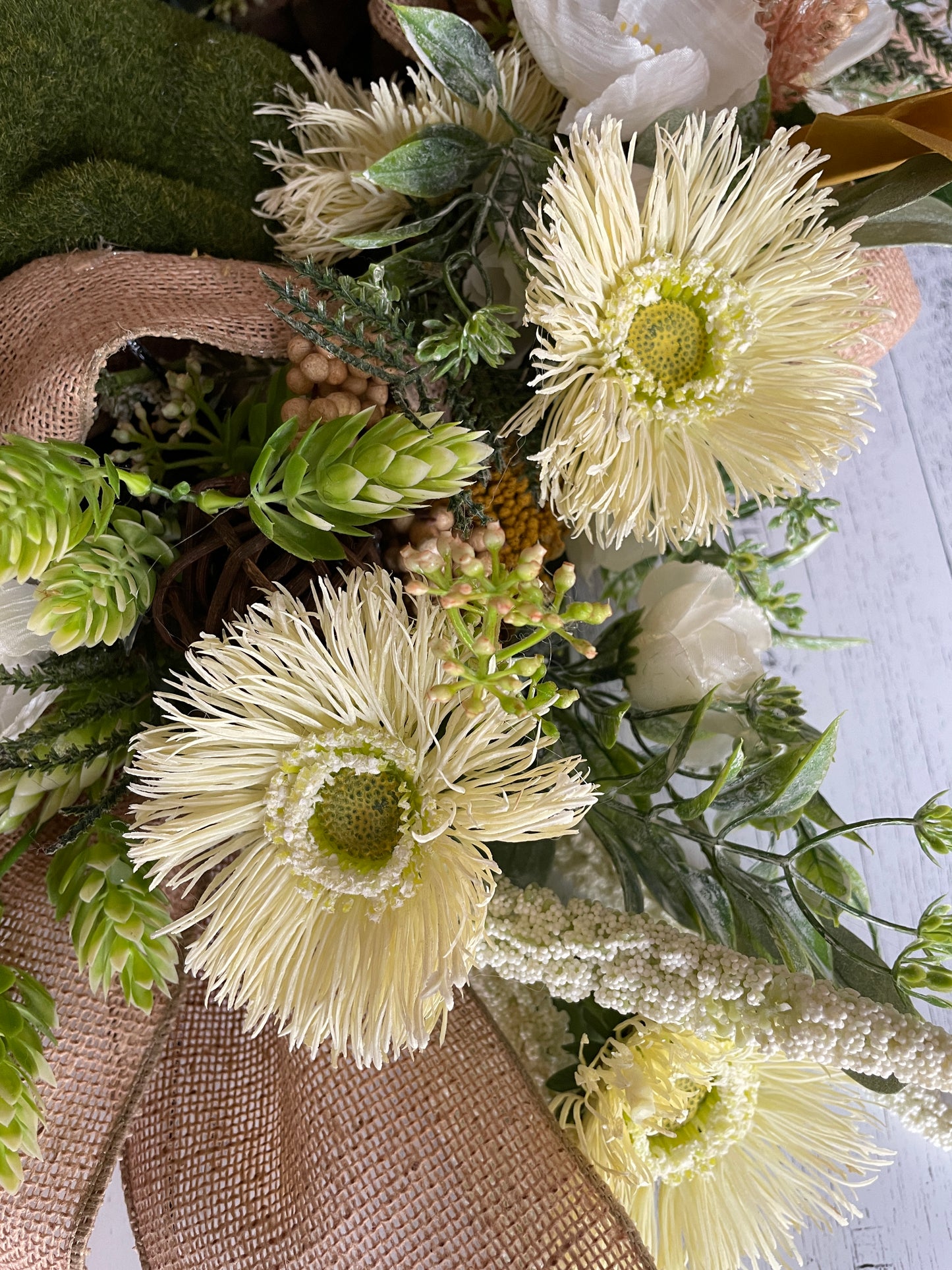 Bunny and white daisy wreath